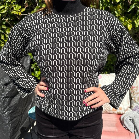 Vero Moda Black and White geometric pattern sweater - Picture 1 of 6